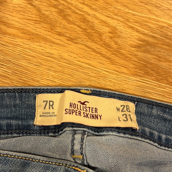Hollister super skinny high rise jeans - Picture 3 of 5